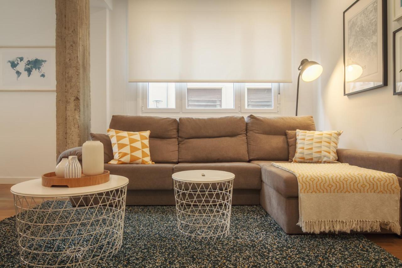 Modern Lovely House Guggenheim ビルバオ エクステリア 写真