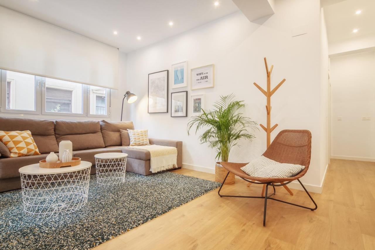 Modern Lovely House Guggenheim ビルバオ エクステリア 写真