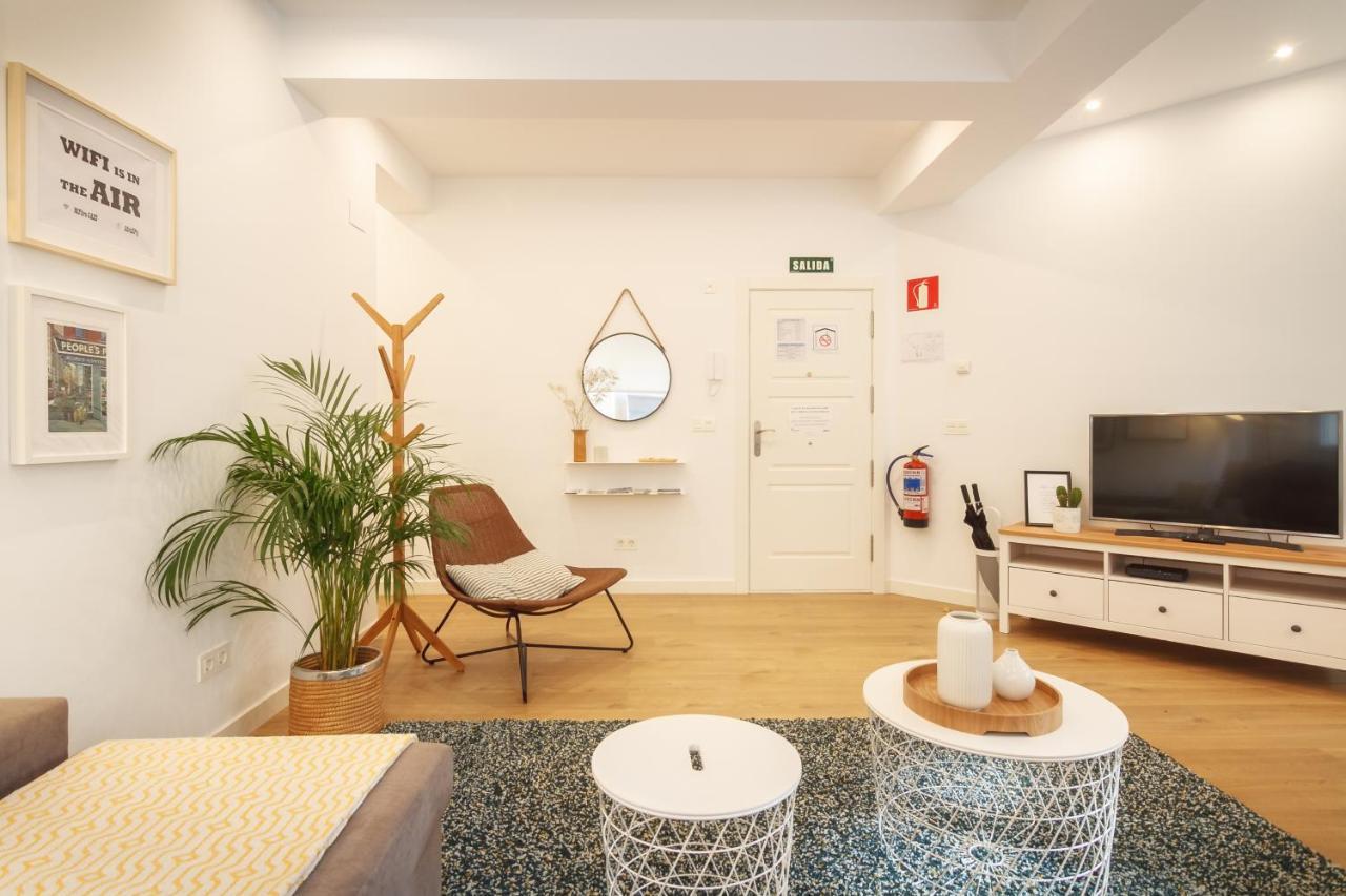 Modern Lovely House Guggenheim ビルバオ エクステリア 写真