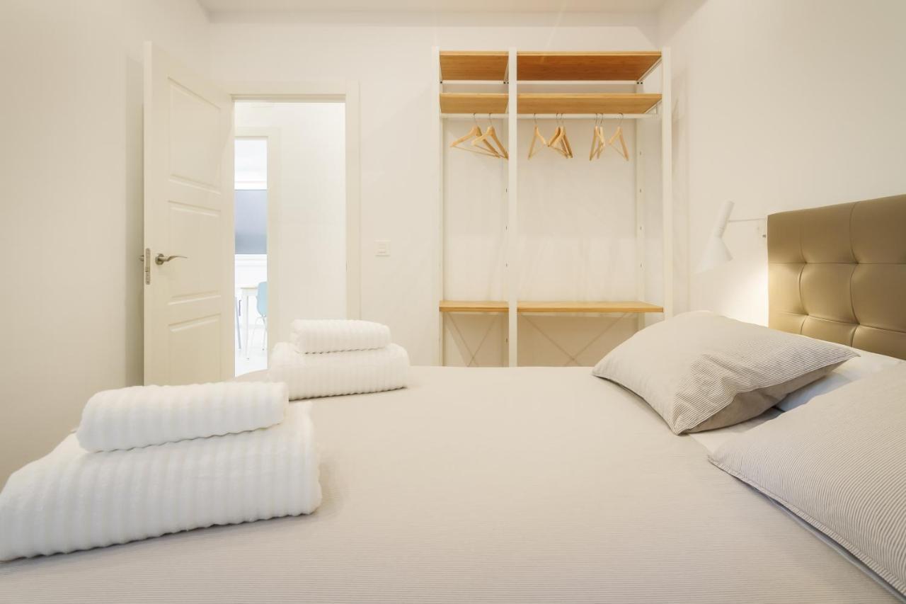 Modern Lovely House Guggenheim ビルバオ エクステリア 写真